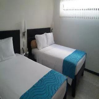 Hotel Plaza Mayor 卡利 3*,